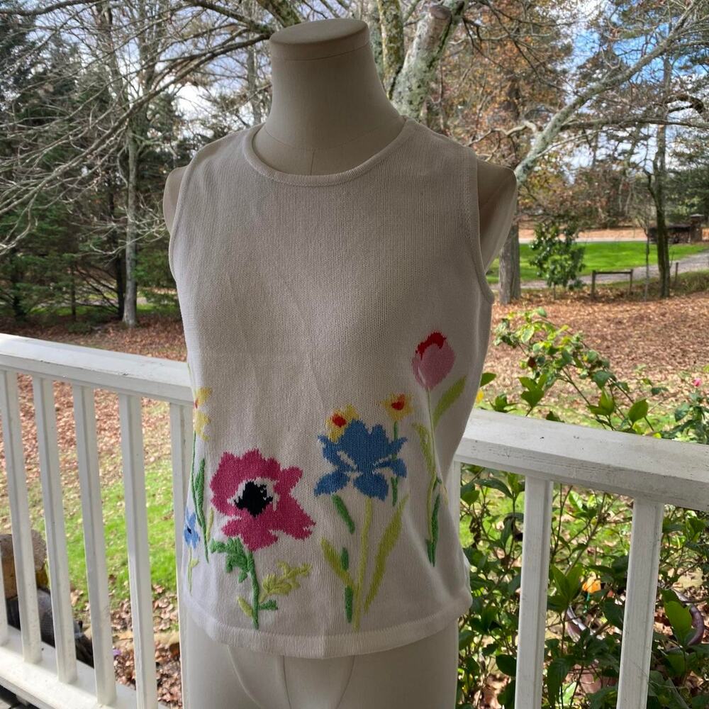 Vintage floral knit top